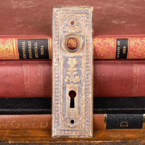 #24282 Russell & Erwin Century Doorknob Backplate image 4