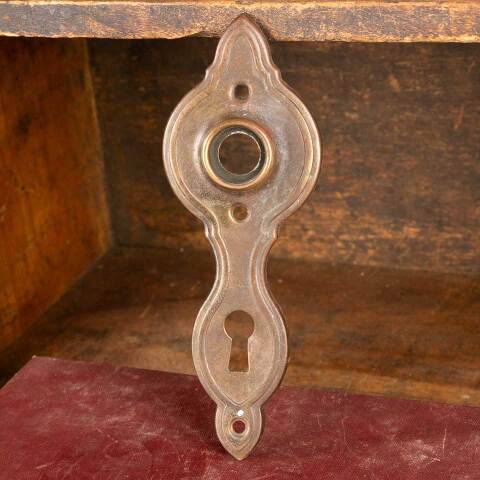 #32441 Antique Art Deco Doorknob Backplate image 2