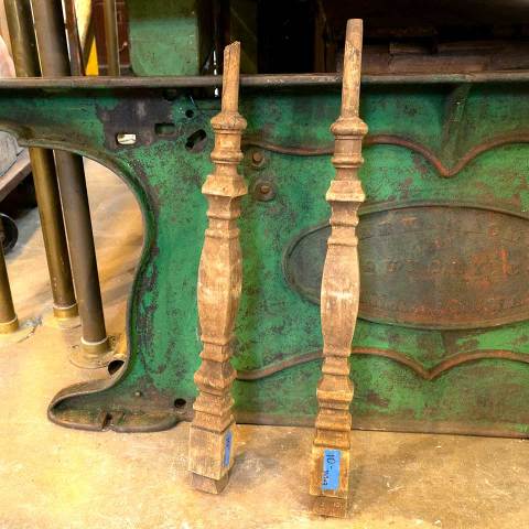 #36307 Salvaged Oak Staircase Baluster image 2