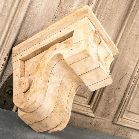 #40569 Salvaged Gable End Roof Corbel Bracket image 5