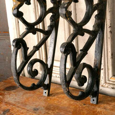 #46655 Pair of Heavy Antique Cast Iron Brackets image 4