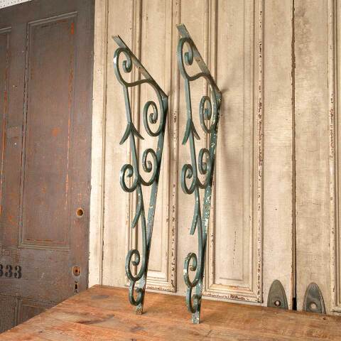 #52010 Set of 2 Vintage Wrought Iron Wall Brackets image 5