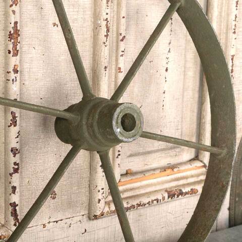 #54397 Small 17" Antique Cast Iron Tractor Wheel image 4